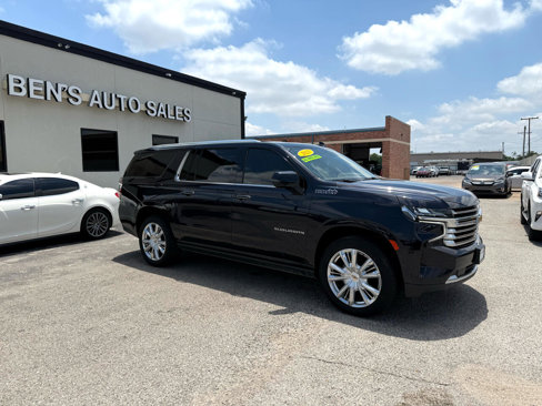 Used 2021 Chevrolet Suburban High Country w/ Premium Package image 4