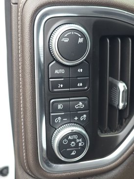 Used 2019 GMC Sierra 1500 SLT w/ SLT Premium Plus Package image 26