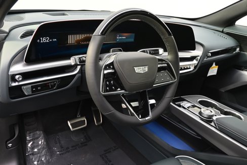 New 2025 Cadillac Lyriq Luxury image 11