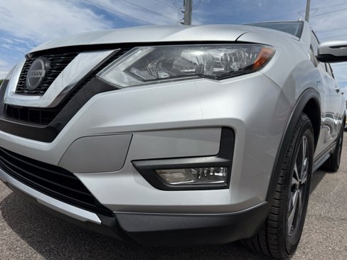 Used 2018 Nissan Rogue SL image 43