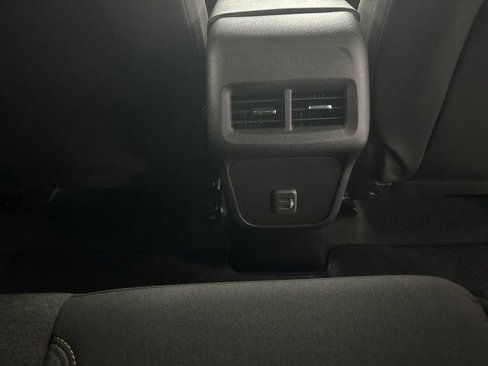 Used 2024 Chevrolet Equinox LT image 16