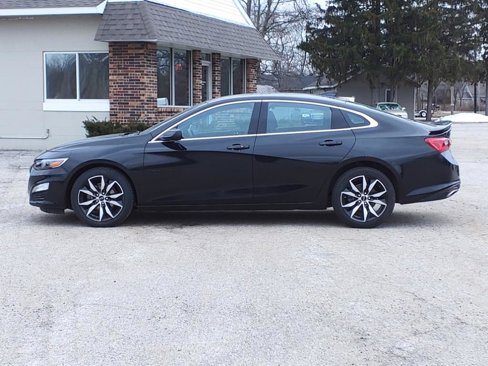 Used 2020 Chevrolet Malibu RS image 2