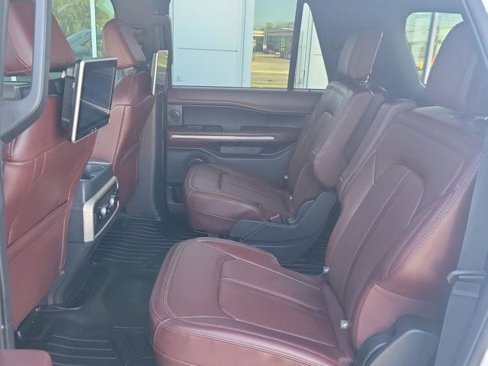 Used 2022 Ford Expedition Max Limited image 31