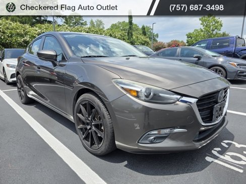 Used 2017 MAZDA MAZDA3 Grand Touring image 3