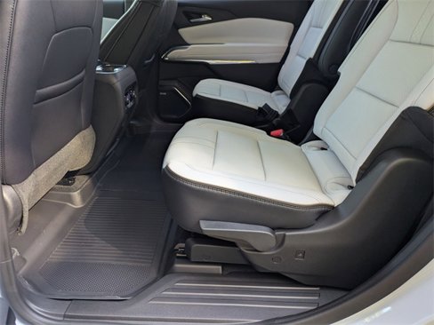 New 2026 Chevrolet Traverse High Country image 29