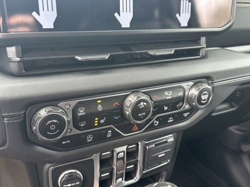New 2025 Jeep Wrangler Sahara w/ Safety Group image 29