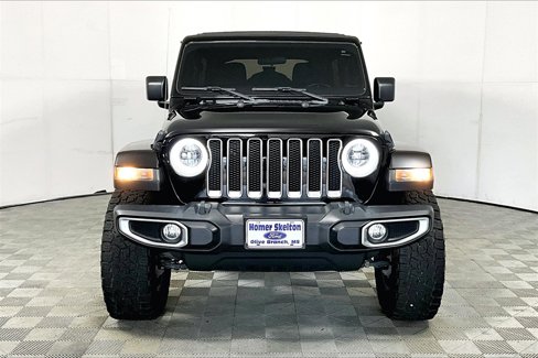 Used 2021 Jeep Wrangler Unlimited Sahara image 3
