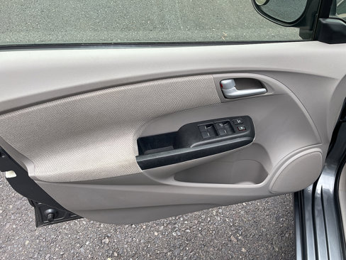 Used 2012 Honda Insight EX image 26