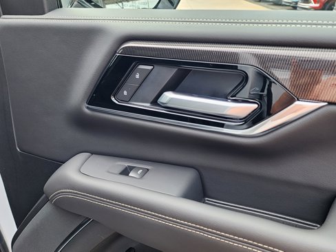 New 2026 GMC Yukon Elevation image 40