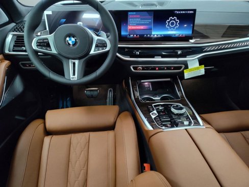 New 2026 BMW X7 M60i image 26
