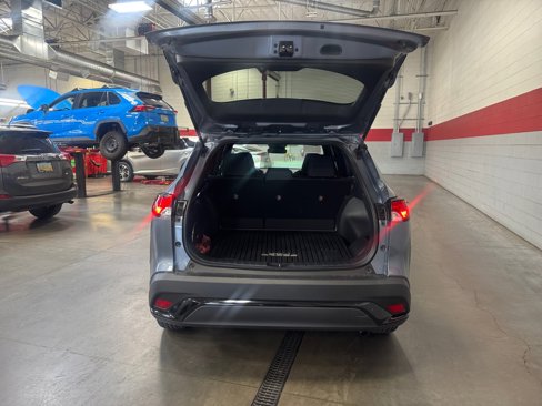 Certified 2024 Toyota Corolla Cross SE image 34