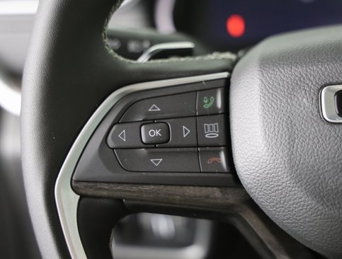 New 2025 Jeep Grand Cherokee L Limited image 16