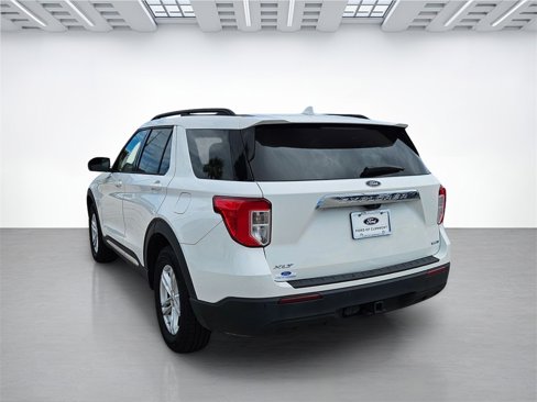Used 2020 Ford Explorer XLT w/ Class III Trailer Tow Package image 7