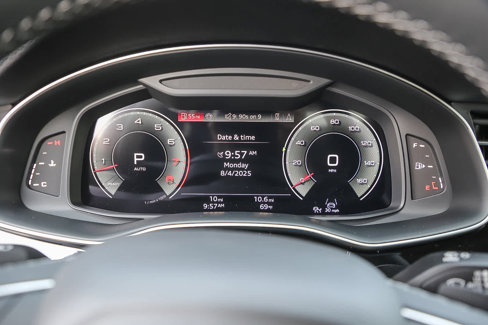 New 2025 Audi Q8 Premium Plus image 24