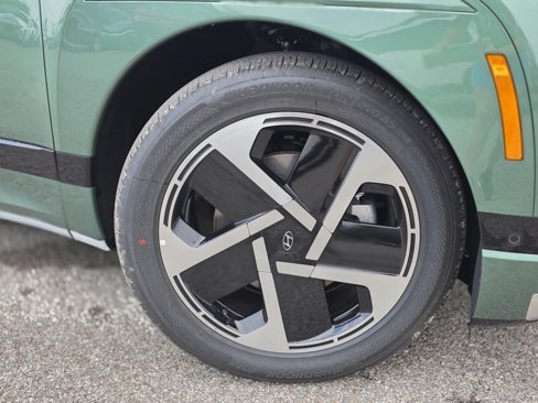 New 2026 Hyundai Ioniq 9 Calligraphy image 11