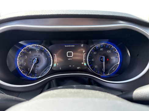 New 2026 Chrysler Pacifica Select image 13
