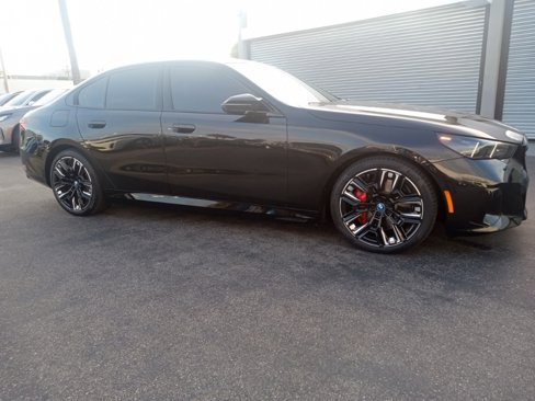 Used 2024 BMW i5 M60 w/ Executive Package image 12