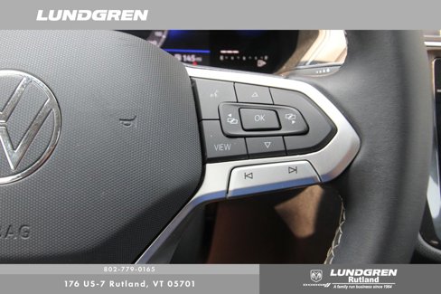 Used 2023 Volkswagen Tiguan SE image 15