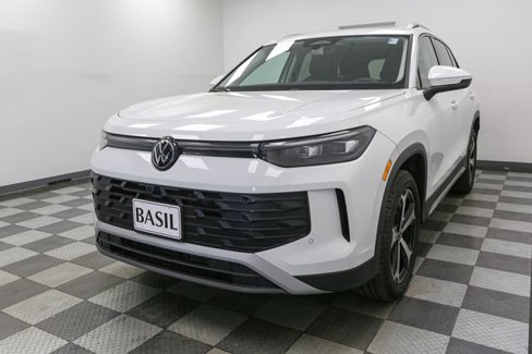 New 2025 Volkswagen Tiguan SE image 5