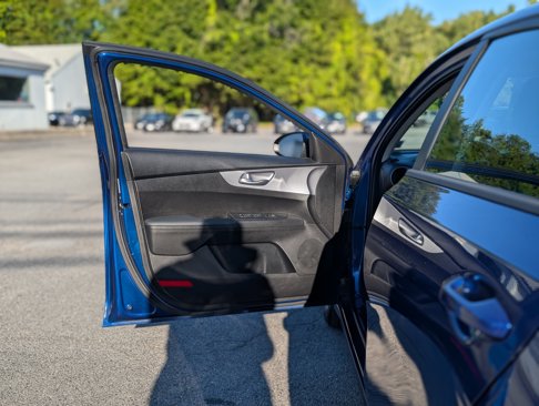 Used 2023 Kia Forte LXS image 21