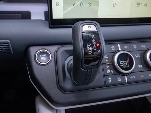 New 2025 Land Rover Defender 110 S image 29