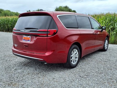 New 2026 Chrysler Pacifica Select image 28