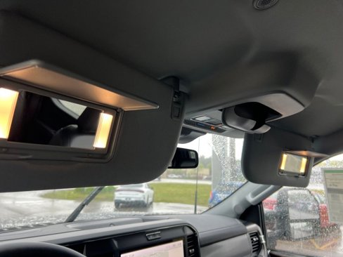 New 2025 Ford F250 Lariat image 17