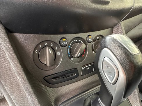 Used 2014 Ford Transit Connect XL image 12