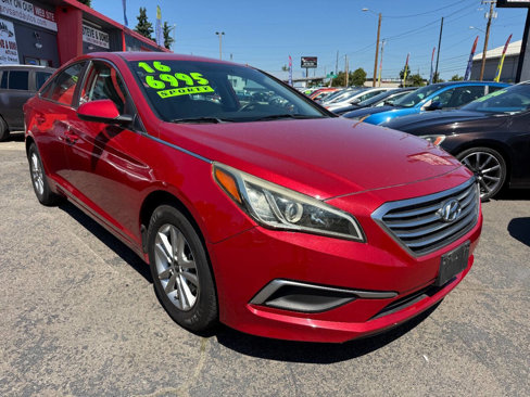 Used 2017 Hyundai Sonata SE image 3