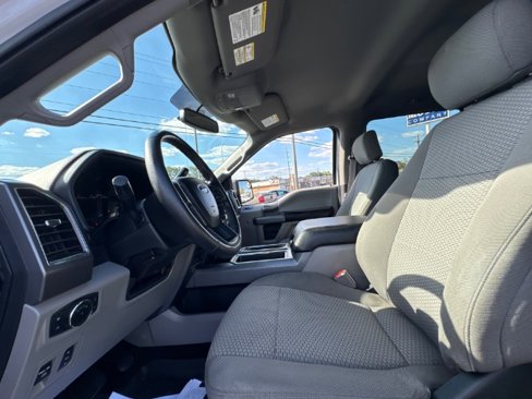 Used 2018 Ford F150 XLT w/ Equipment Group 302A Luxury image 17