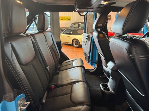 Used 2017 Jeep Wrangler Sport image 22