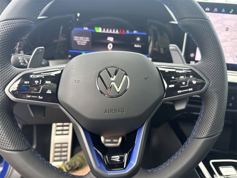 New 2025 Volkswagen Golf R Black Edition image 18