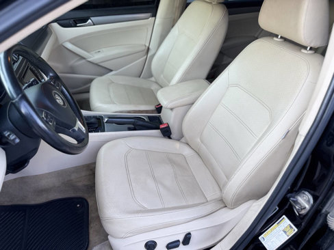 Used 2014 Volkswagen Passat TDI SE image 16