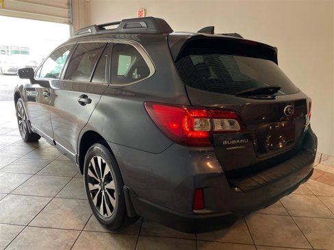 Used 2017 Subaru Outback 3.6R Limited image 52