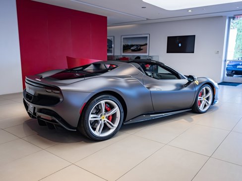 Used 2023 Ferrari 296 GTS image 6