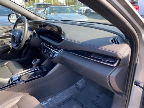 Used 2025 Buick Envista Sport Touring image 35