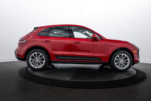 New 2026 Porsche Macan image 8