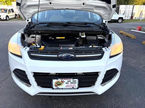 Used 2016 Ford Escape SE w/ Equipment Group 201A image 39