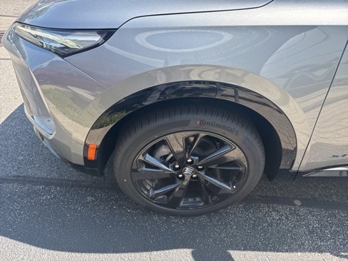 New 2025 Buick Envision Sport Touring image 4