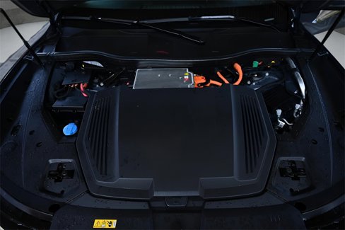 Used 2024 Audi Q8 e-tron Premium image 43
