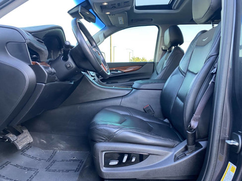 Used 2015 Cadillac Escalade ESV Luxury image 9
