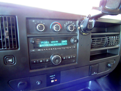 Used 2017 Chevrolet Express 2500 image 19