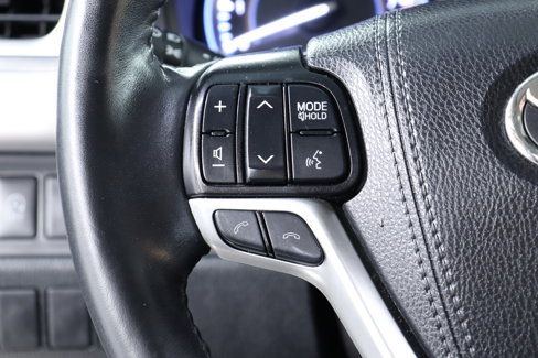 Used 2019 Toyota Highlander AWD V6 image 54