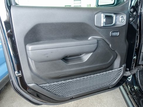 New 2025 Jeep Wrangler Unlimited Rubicon image 21