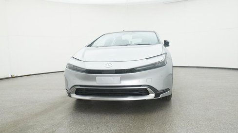 New 2025 Toyota Prius XLE image 2