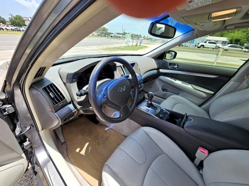 Used 2013 INFINITI G37 Journey image 12
