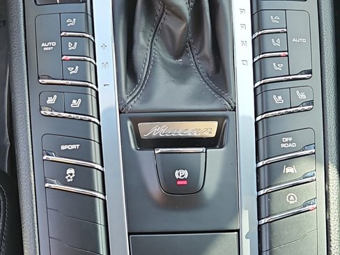 Used 2018 Porsche Macan S image 29