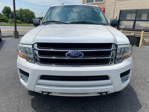 Used 2016 Ford Expedition EL XLT w/ Equipment Group 202A image 8