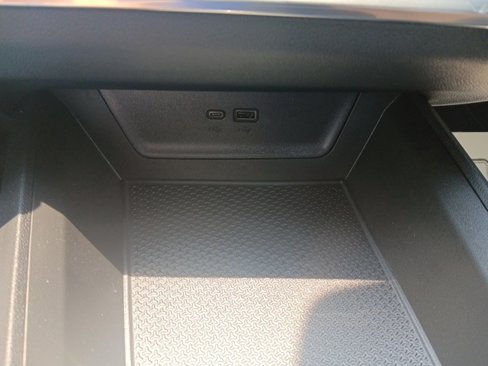 New 2026 Chevrolet Equinox LT w/ Convenience Package II image 36