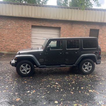 Used 2016 Jeep Wrangler Unlimited Sport w/ Quick Order Package 24S image 1